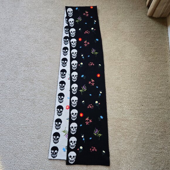 Skull Cashmere Embroidered Wool/Cashmere Scarf Skulls and Flowers - Picture 2 of 16
